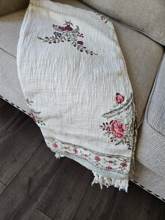 Vintage Rose Garden Throw