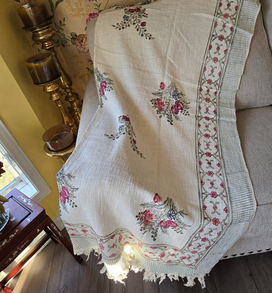 Vintage Rose Garden Throw