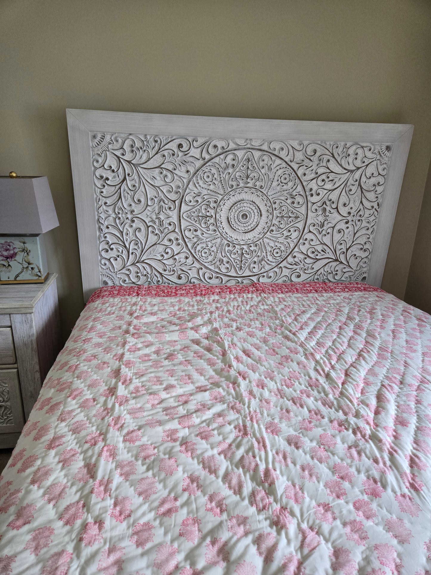 Blush Tulip Reversible Quilt - Queen Size