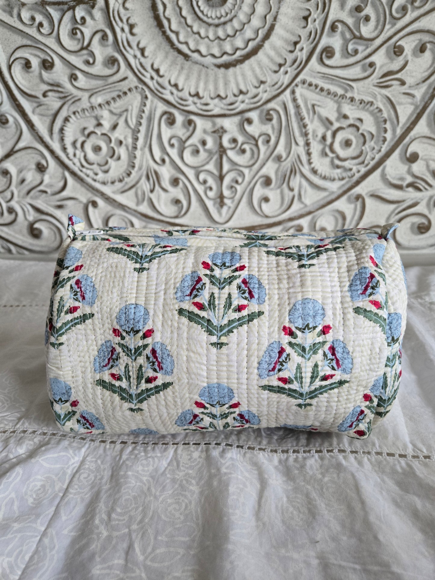 Frosted Bloom Quilted Pouch Set