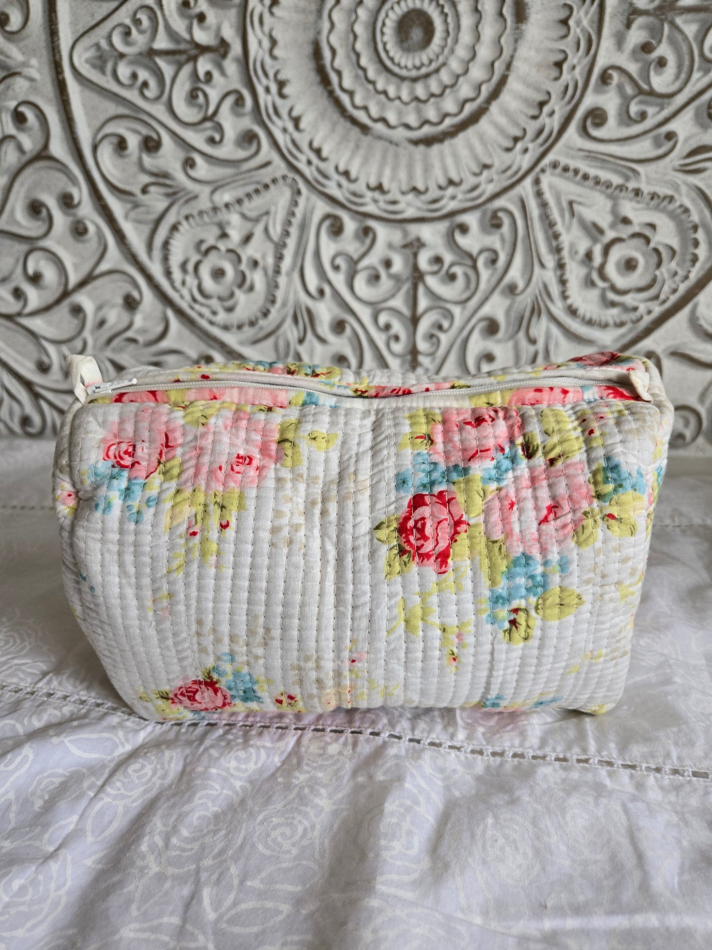 Rosé Bloom Quilted Pouch Set