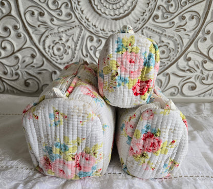 Rosé Bloom Quilted Pouch Set