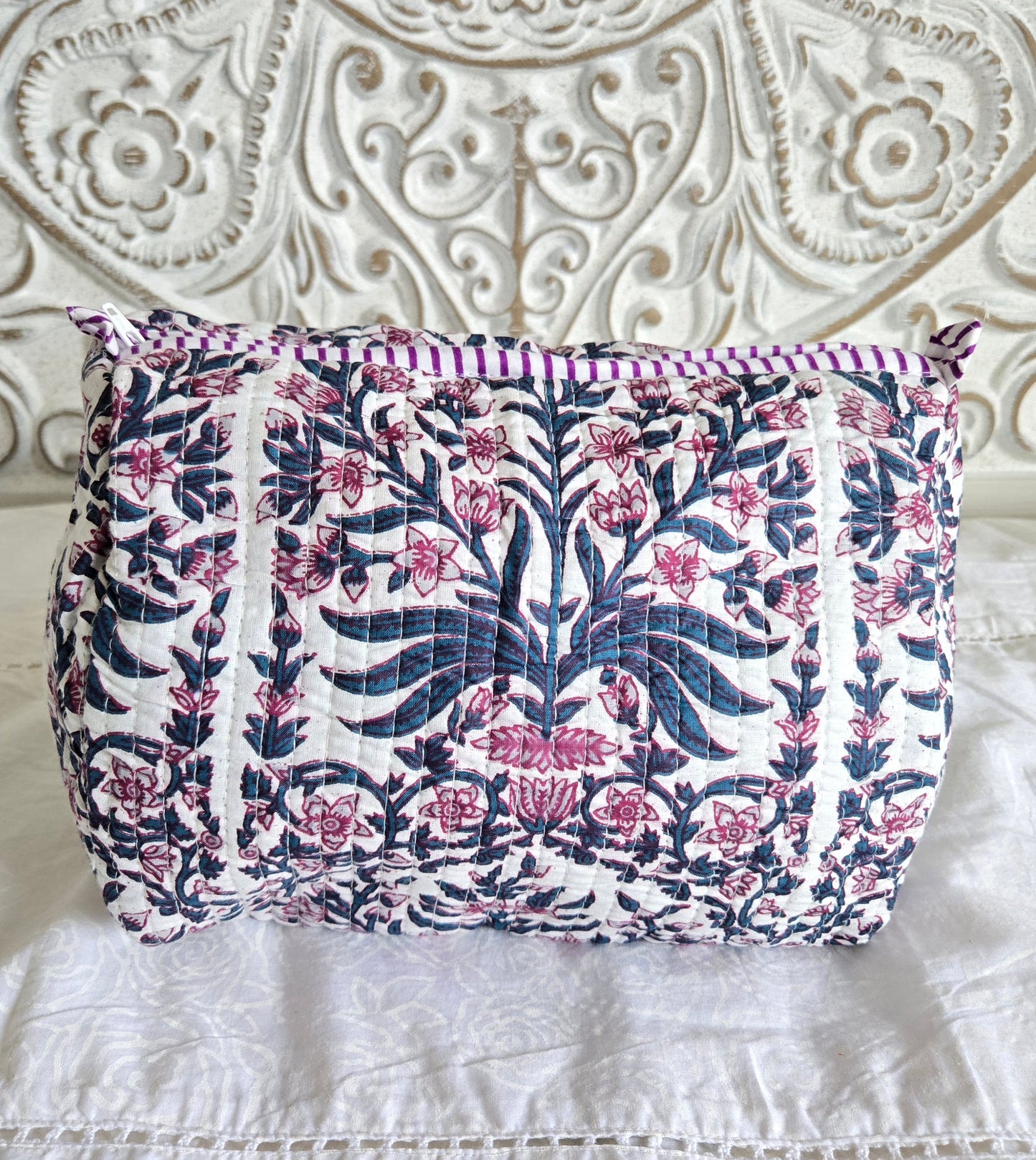 Midnight Vine Quilted Pouch Set